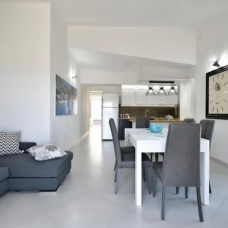 Vista Golfo Apartment